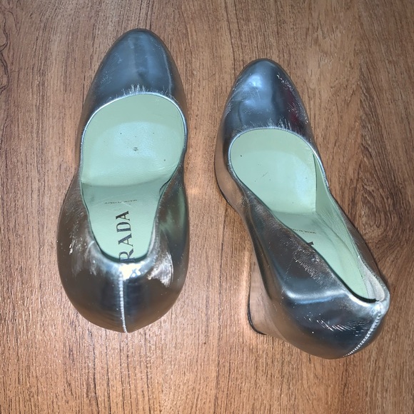 PRADA wedges ( shiny platinum wedge ) - Picture 3 of 5